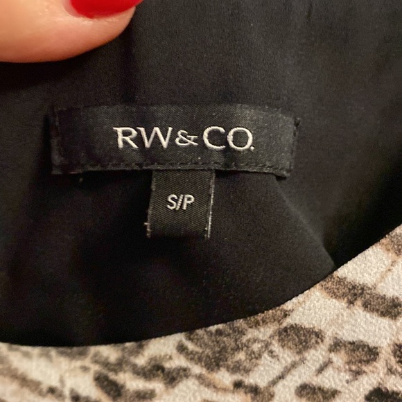 RW&co small dress - Picture 2 of 4